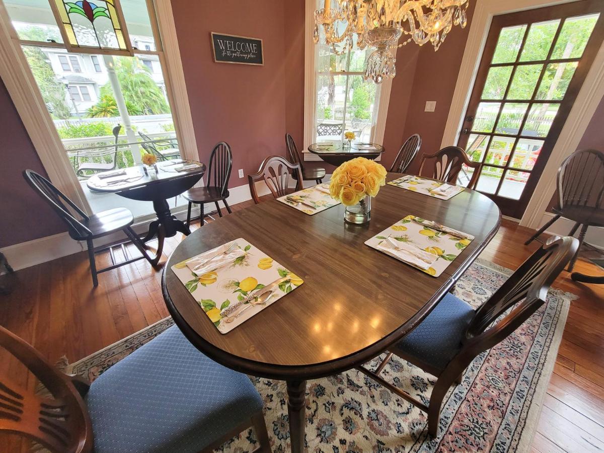 The Camellia Rose Inn- King Room- Inspiration Gainesville Exterior photo